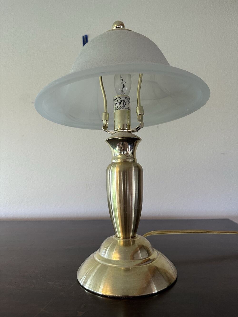 Vintage 1980s Brass Table Lamp Frosted Glass Dome Shade Retro Work Light TESTED